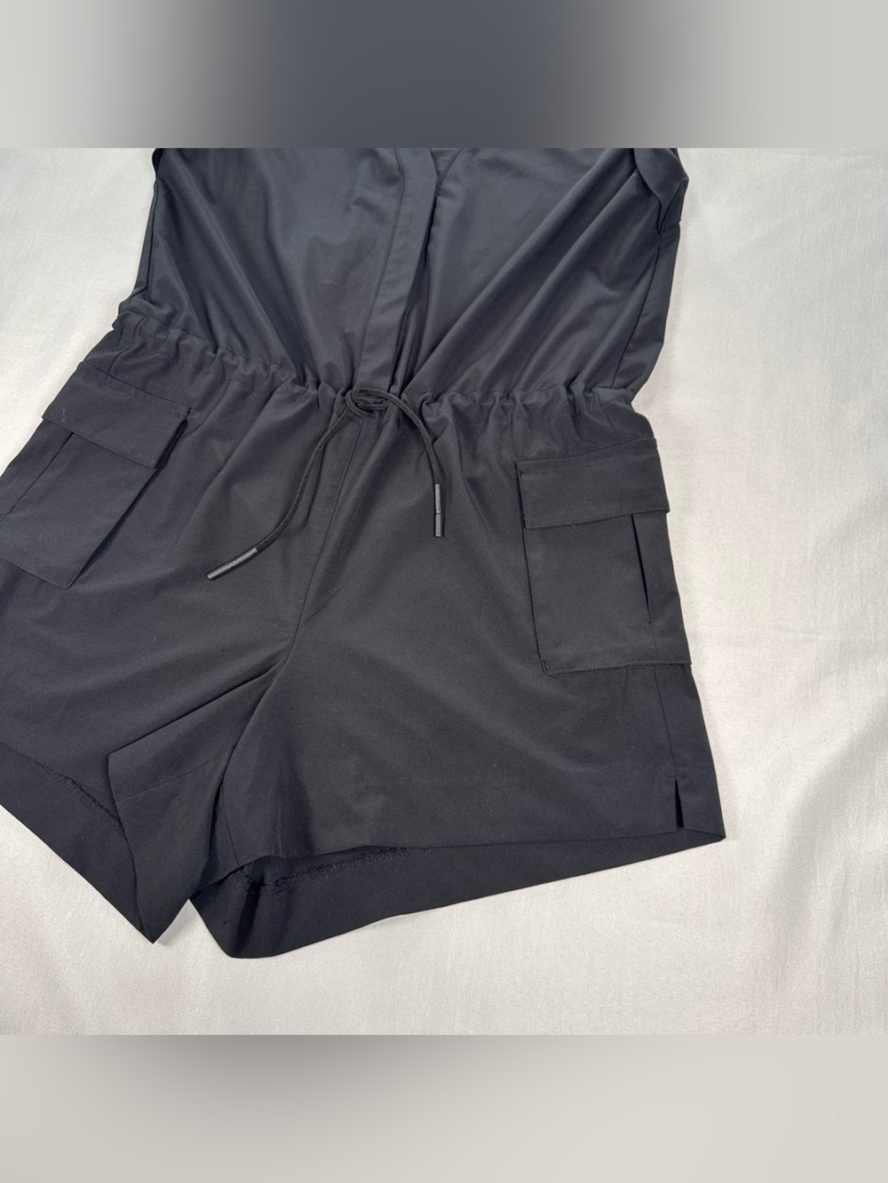 Athleta Womens Sutton Drawstring Romper Shorts Size 0 Black Pockets Short Sleeve - Picture 11 of 12
